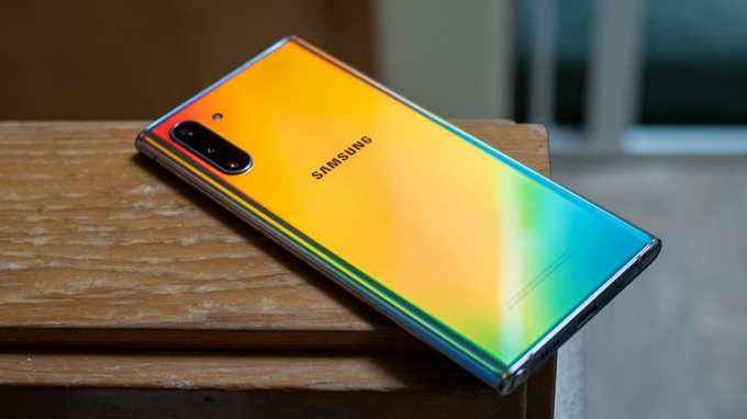  Samsung Note 10 Plus được tích hợp viên pin có dung lượng 4.300mAh