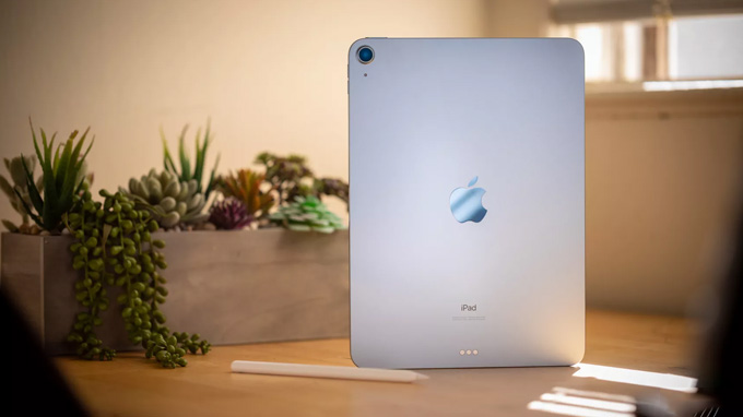 iPad Air 4 là thiết bị đầu tiên được tích hợp chip xử lý A14 Bionic
