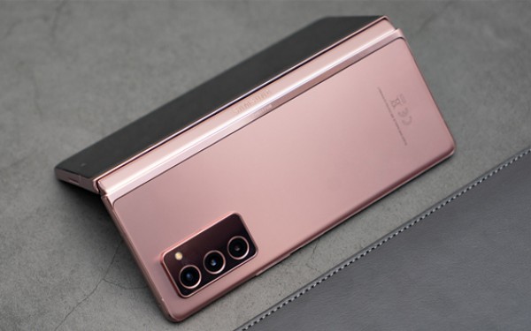 Tra tấn Galaxy Z Fold 2 liệu có vượt qua thử thách khắc nghiệt này?